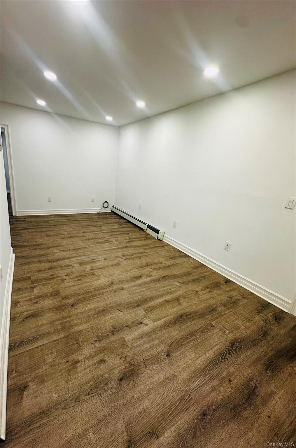 4 Villus Avenue 1