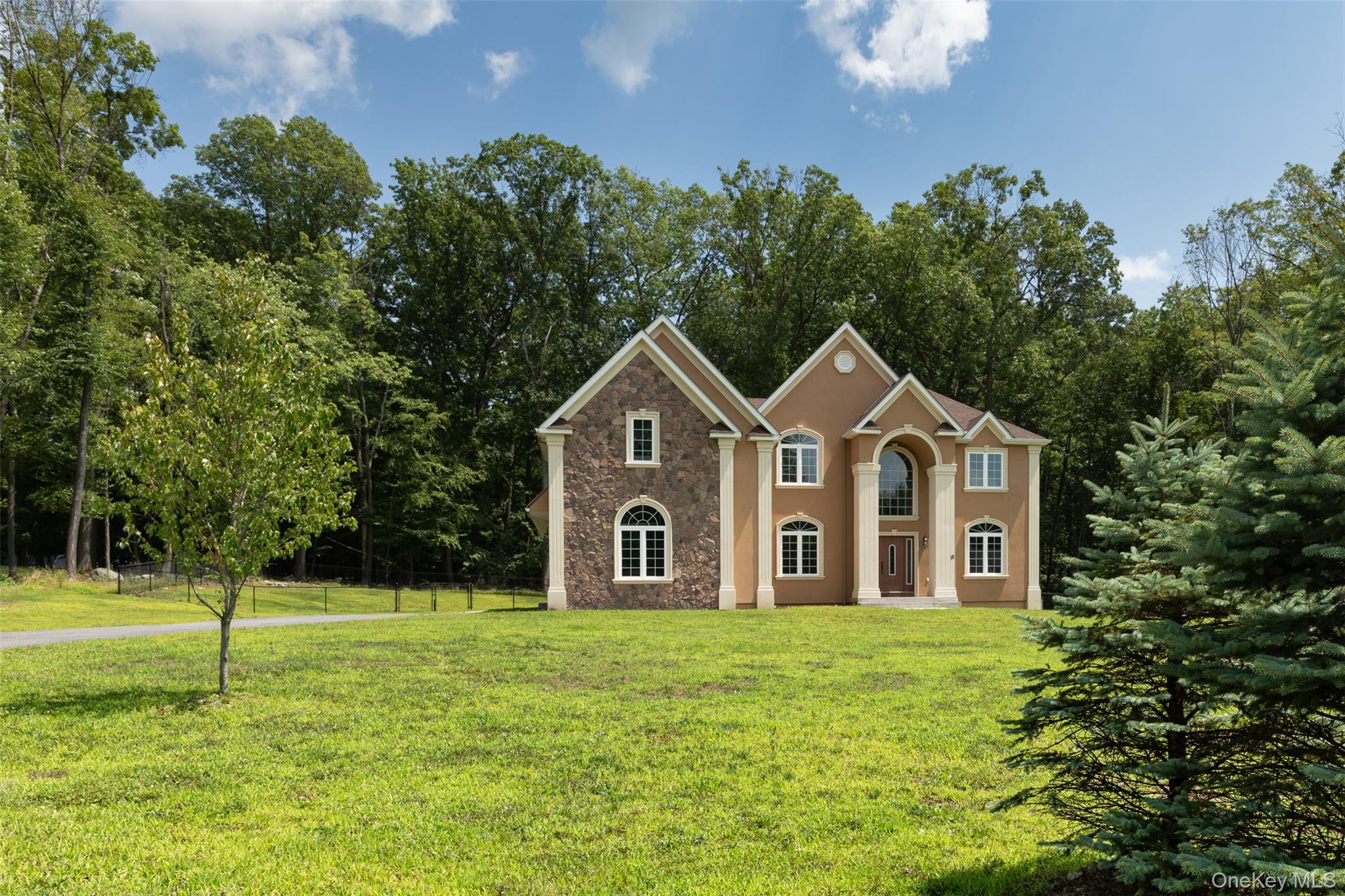 18 Winding Lane