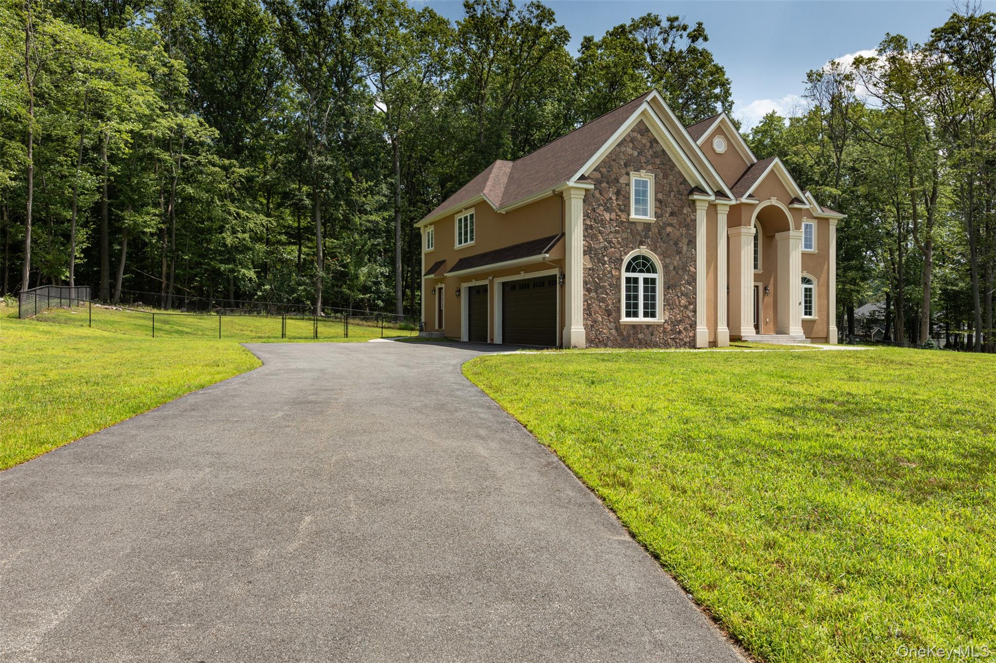 18 Winding Lane