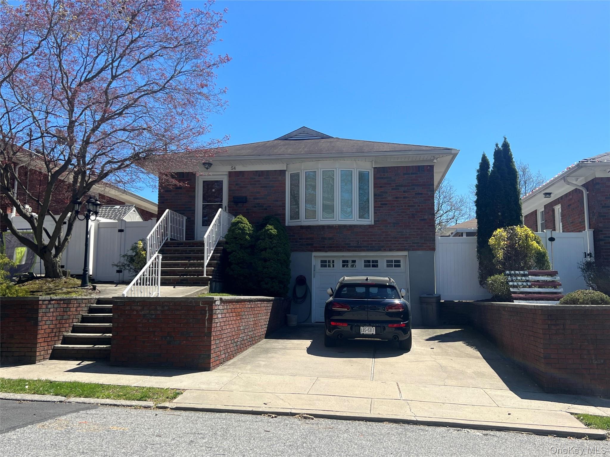 54 Alpine Court