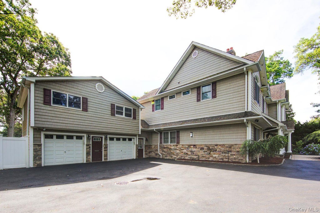 Photo of 97 Chestnut Street, Mount Sinai, NY 11766 (MLS # 1045245)