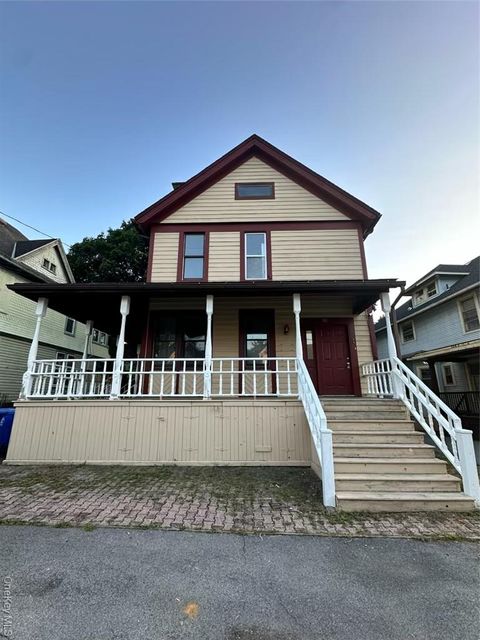Photo of 118 W Main Street #1, Middletown, NY 10940 (MLS # 961860)