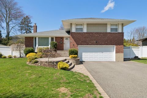 15 Wayland Road Plainview NY 11803