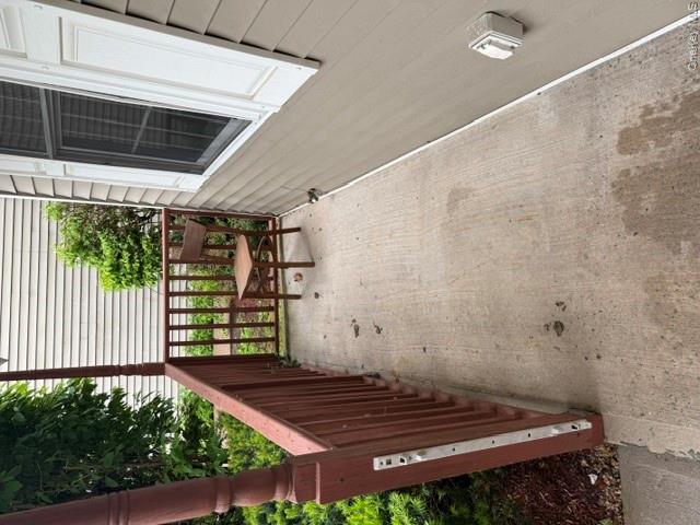 212 Hillside Lane
