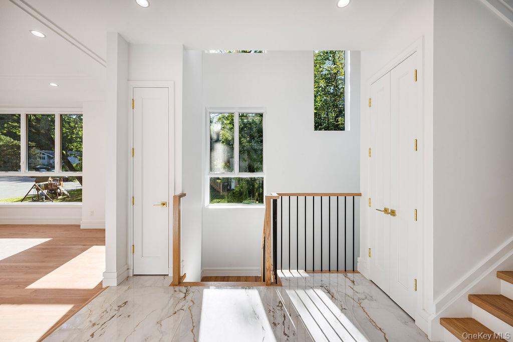 40 Singer Avenue 201