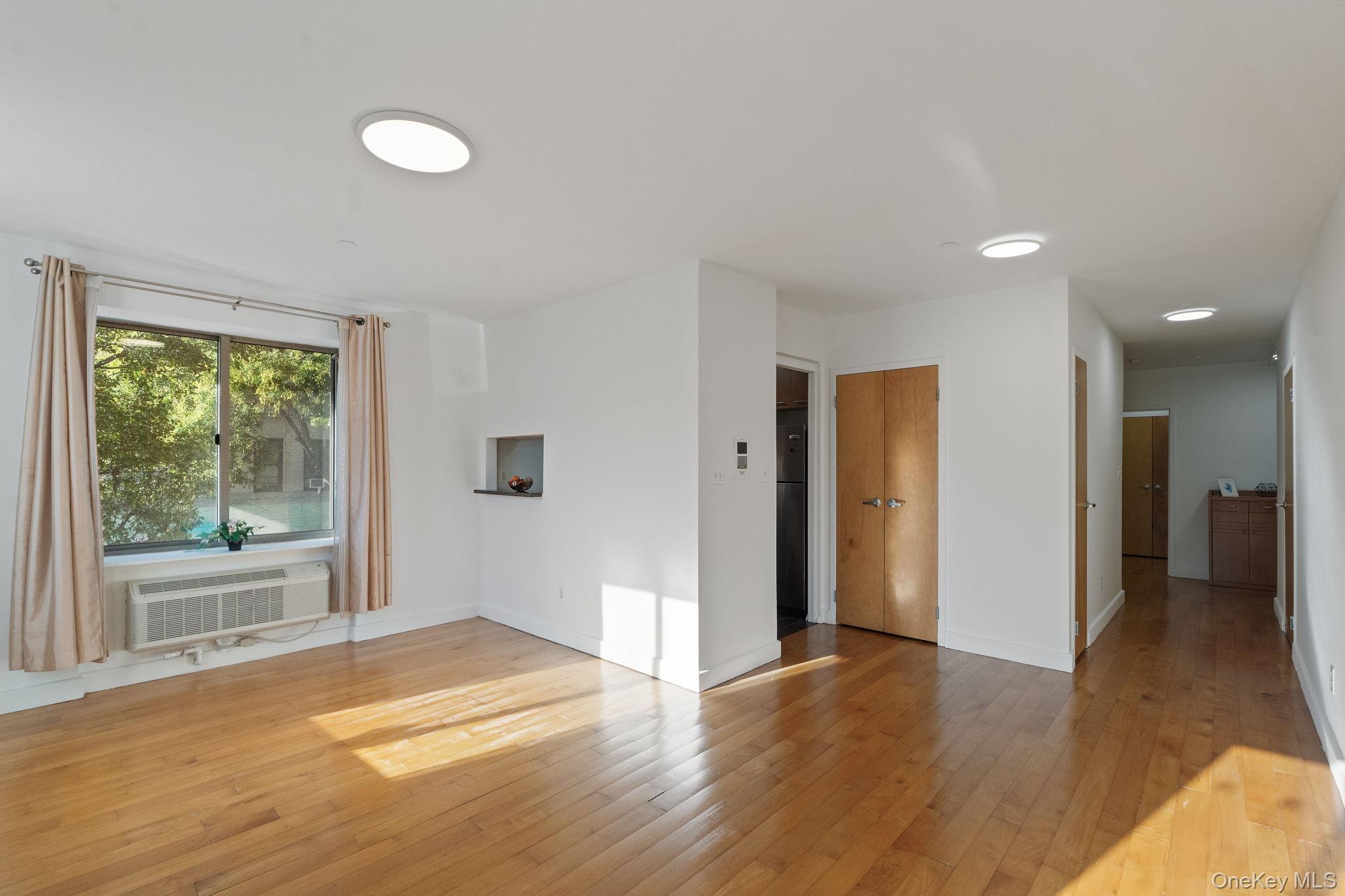 2360 Amsterdam Avenue 2C