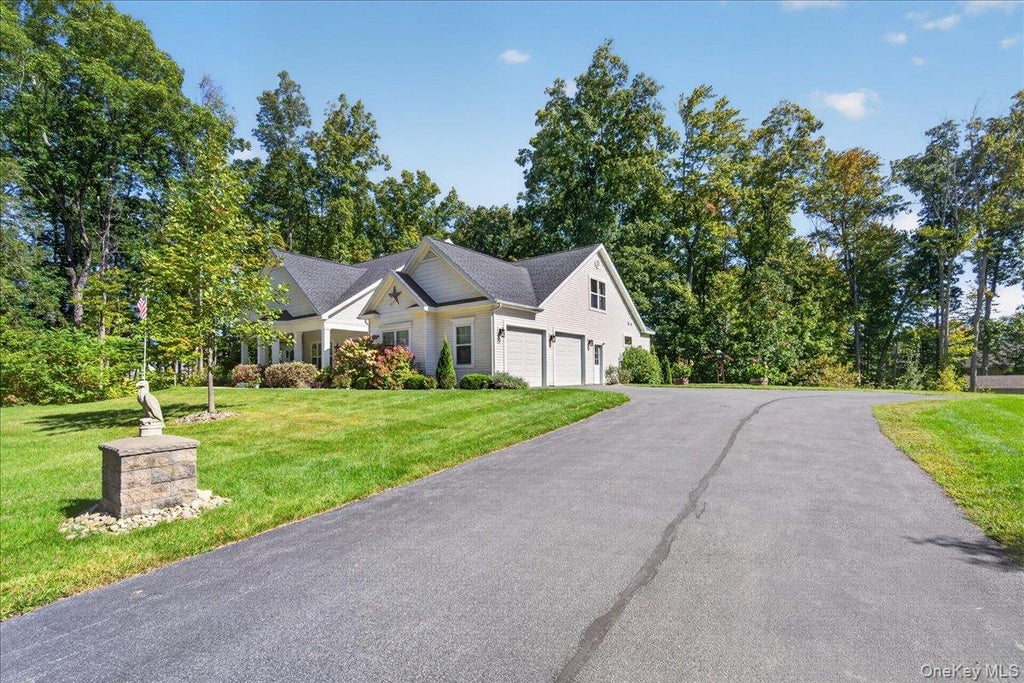 Photo of 1410 Cosgrove Drive, Call Listing Agent, NY 12302 (MLS # 1056434)