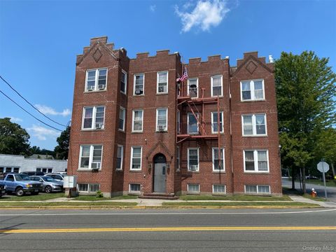 724 East Main Street K Riverhead NY 11901