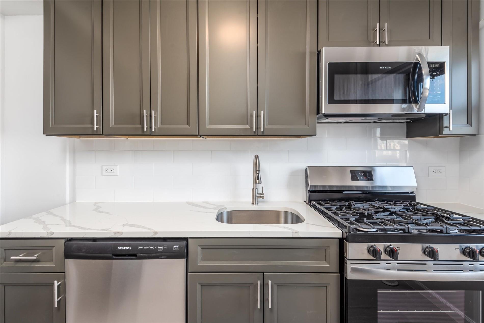 21-36 33rd Road #7B, Astoria, New York image 3