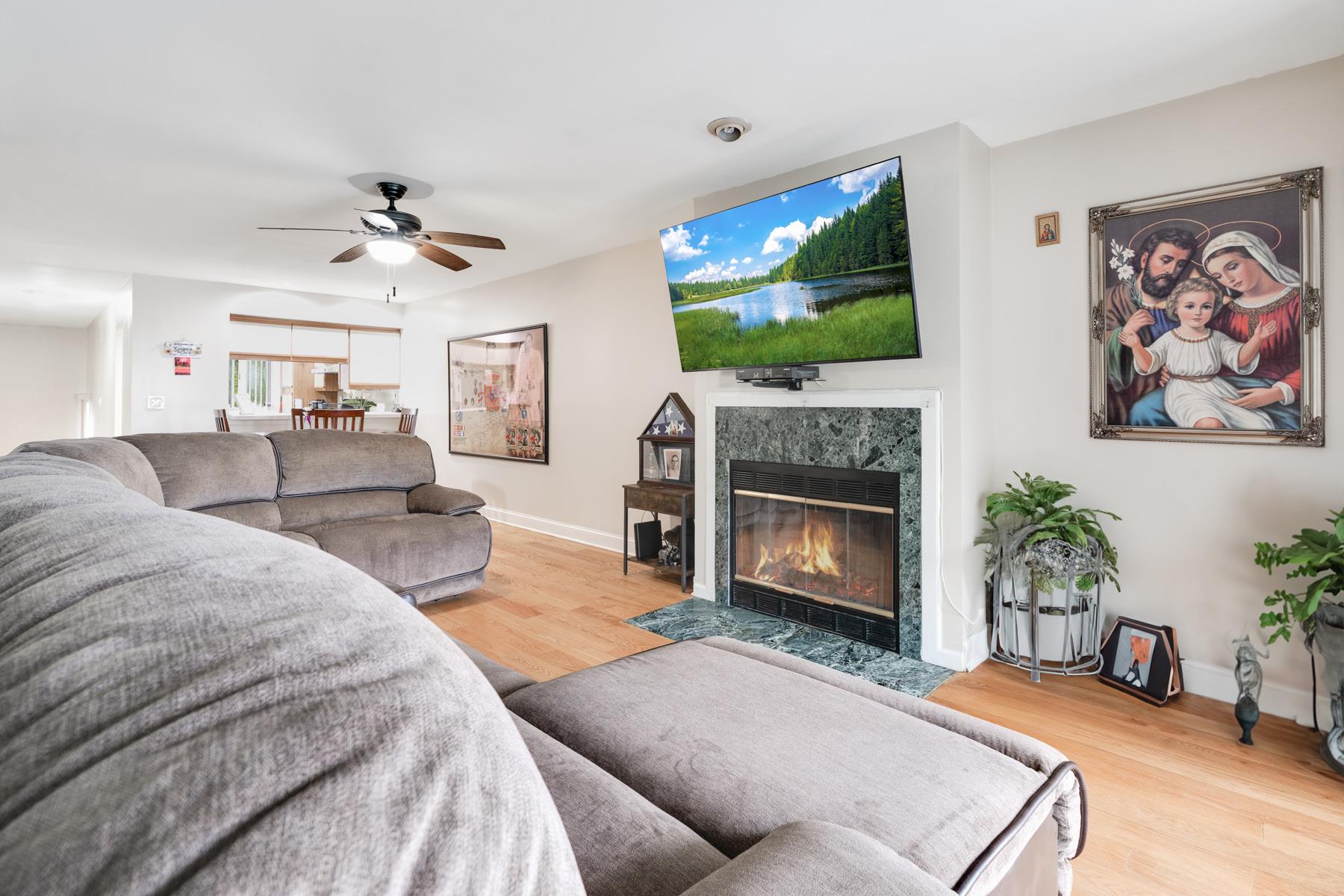 54 Hudson Point Lane, Ossining, New York image 4