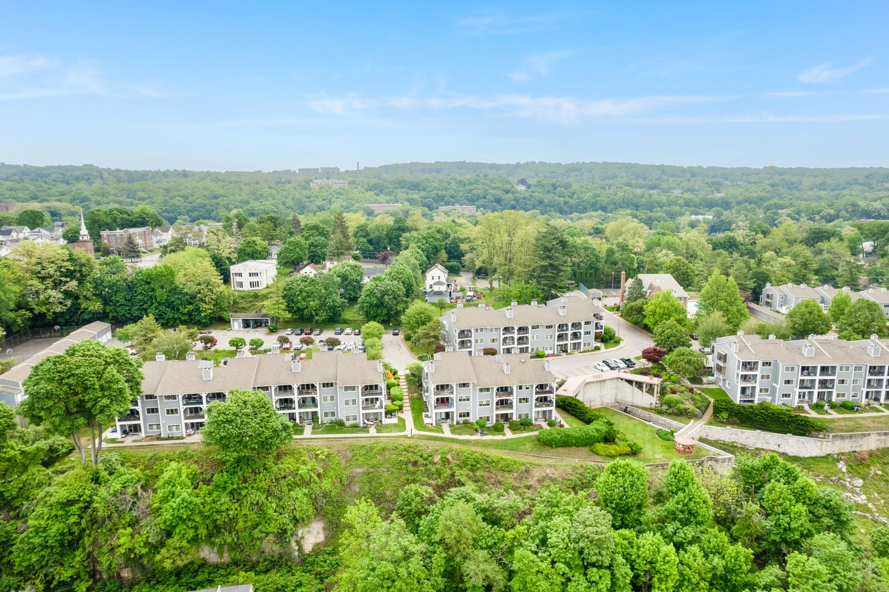 54 Hudson Point Lane, Ossining, New York image 26