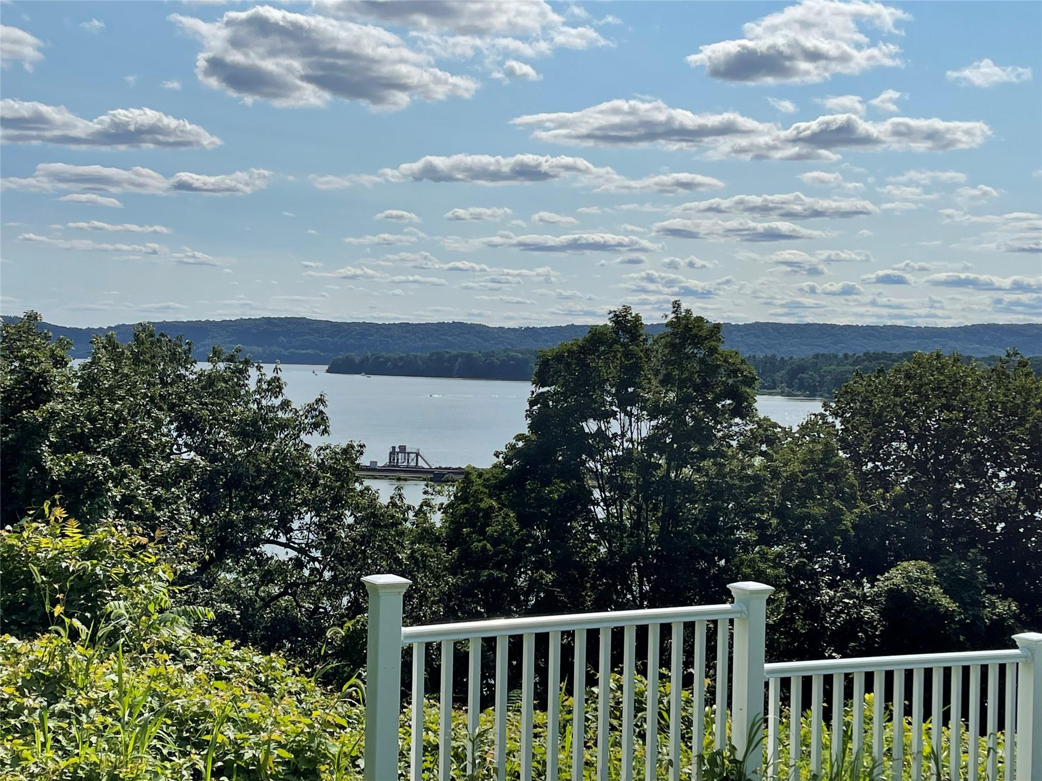 54 Hudson Point Lane, Ossining, New York image 35