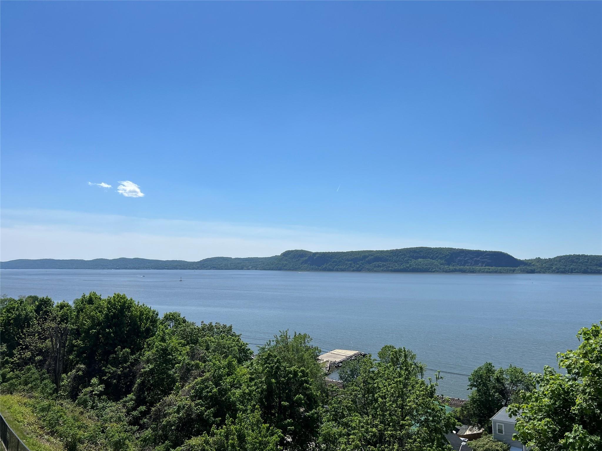54 Hudson Point Lane, Ossining, New York image 36