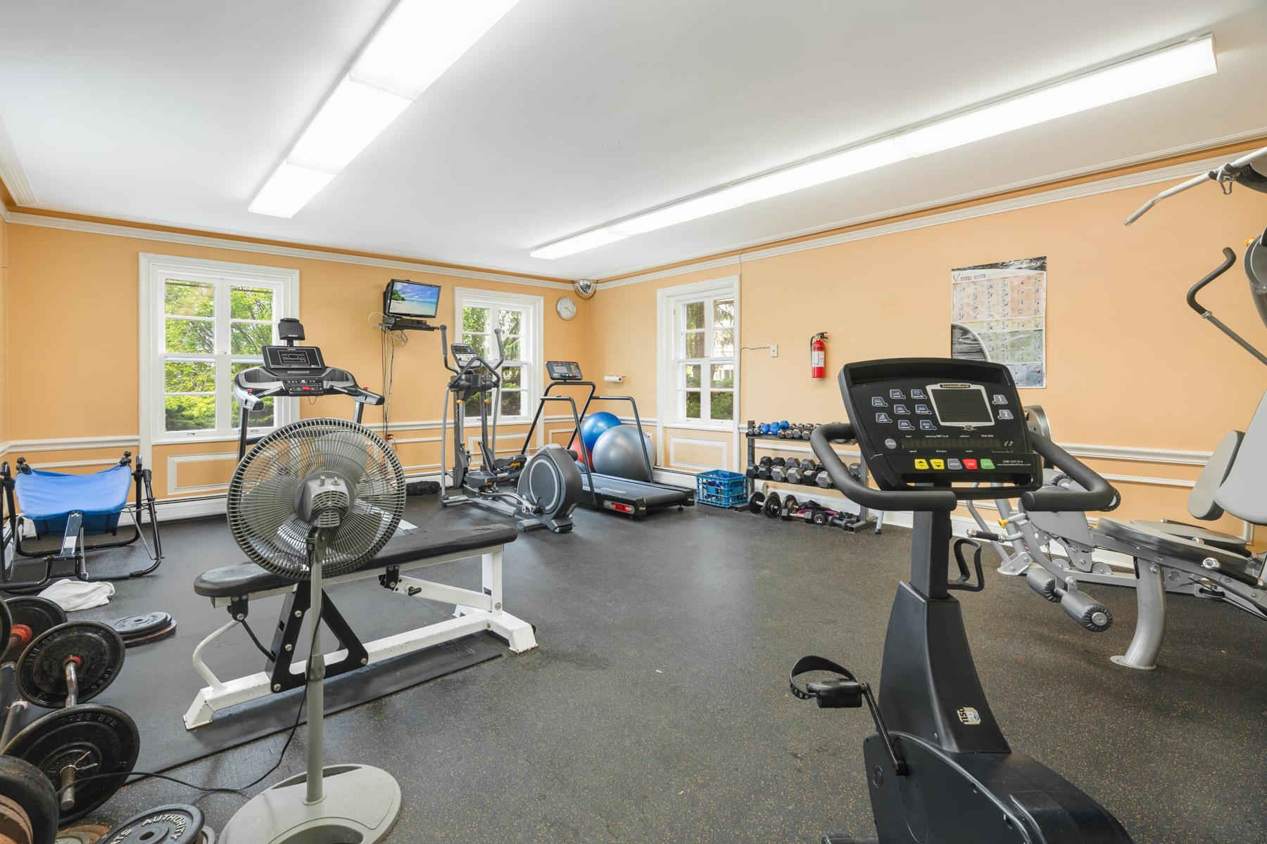54 Hudson Point Lane, Ossining, New York image 34