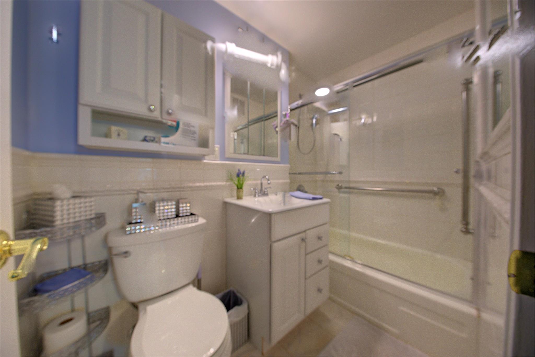 490 Atlantic Avenue #217, East Rockaway, New York image 17