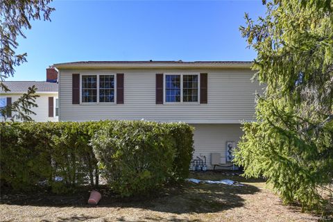 Condo For Sale - 57 Candlestick Court<br/> Warwick, NY 10990