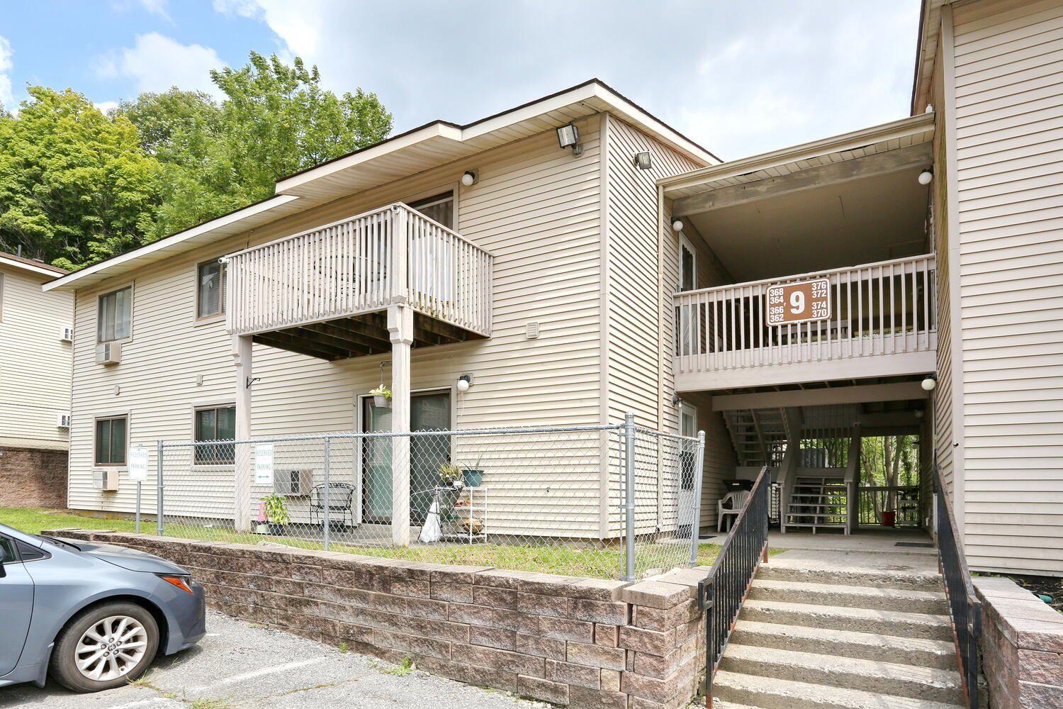 Rental Property at Concord Lane, Middletown, New York - Bedrooms: 2 
Bathrooms: 2 
Rooms: 5  - $2,500 MO.