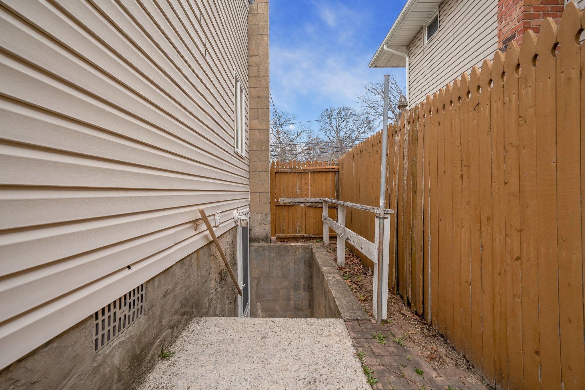 18 9th Street, Ronkonkoma, New York image 8