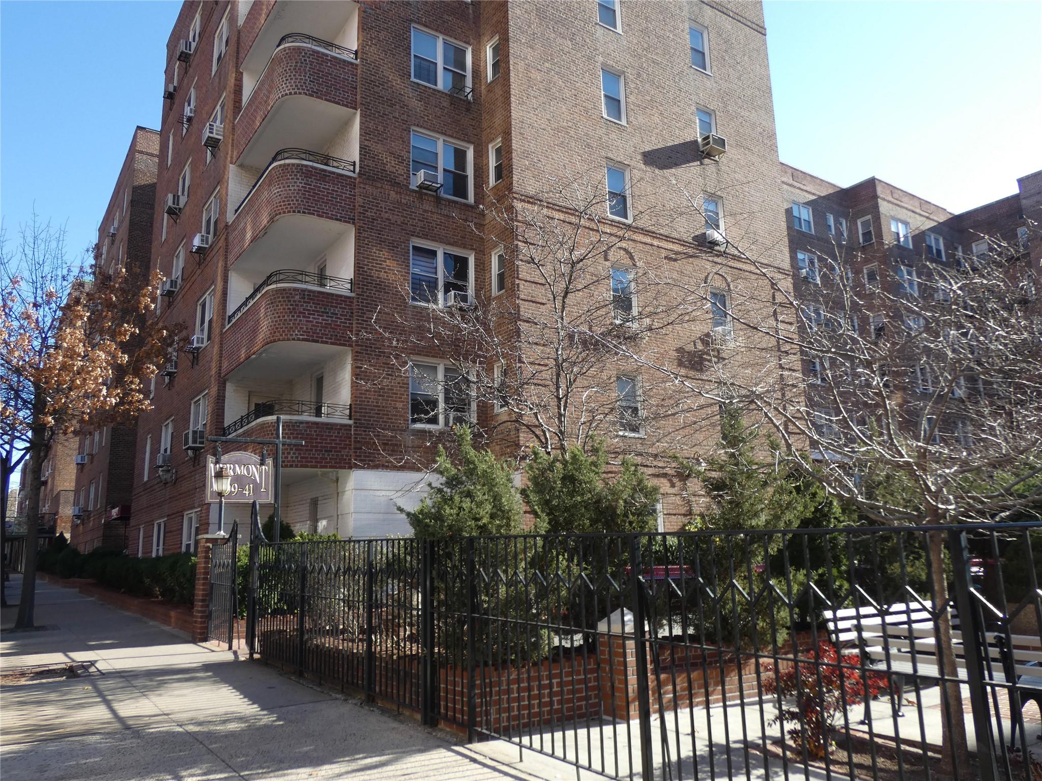 99-41 64th Avenue #D15, Rego Park, New York image 17