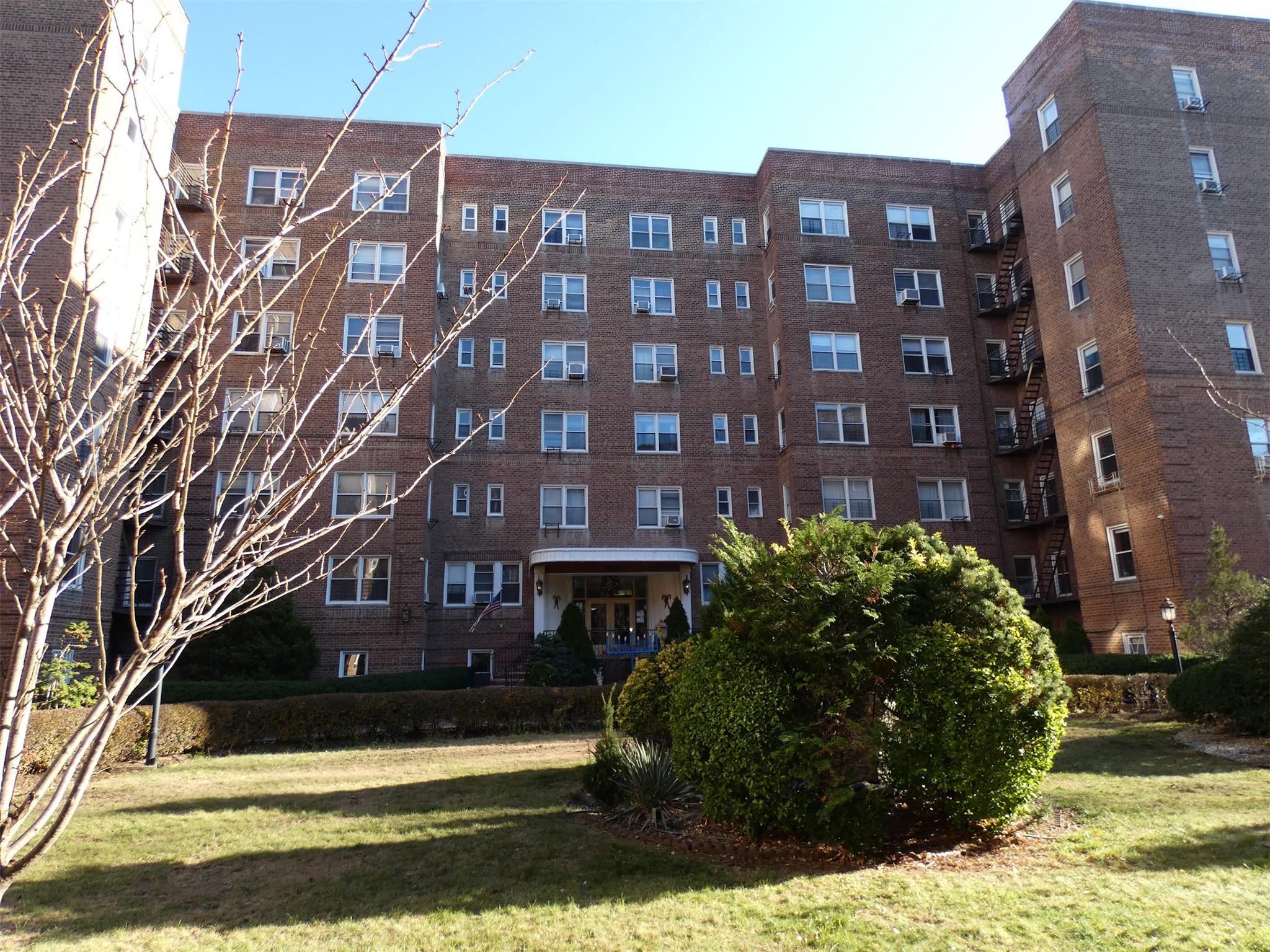 99-41 64th Avenue #D15, Rego Park, New York image 14