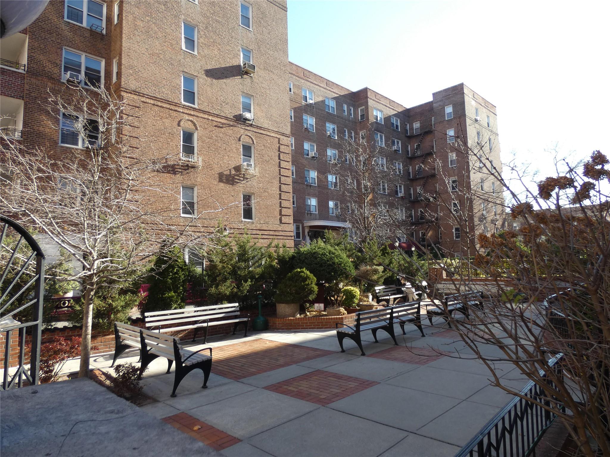 99-41 64th Avenue #D15, Rego Park, New York image 16