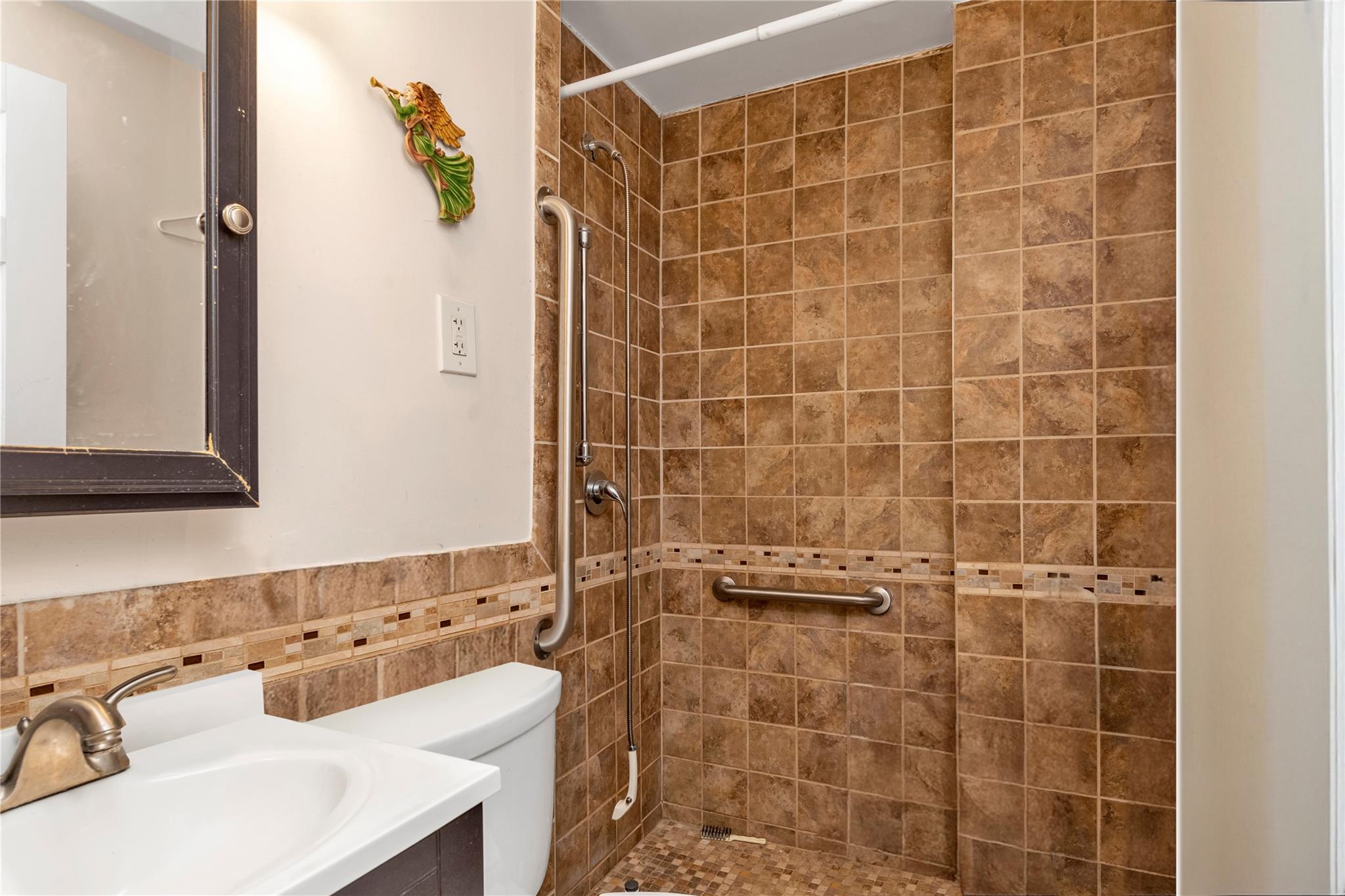 92-26 92nd Street, Woodhaven, New York image 6