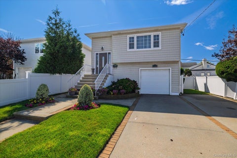 Photo of 1985 Park Street, Atlantic Beach, NY 11509 (MLS # 1048755)