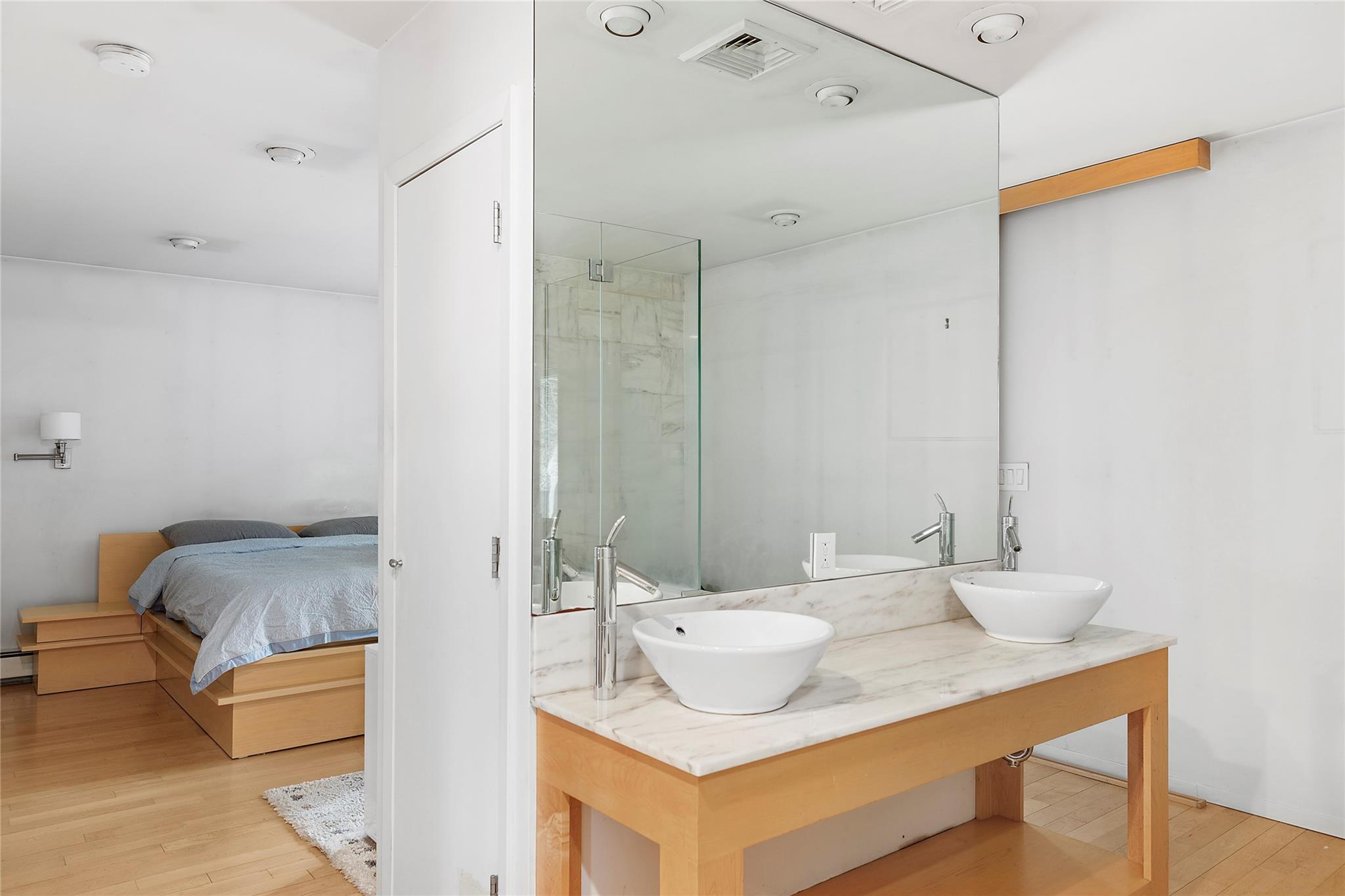 21 Albin Street, Glen Cove, New York image 7