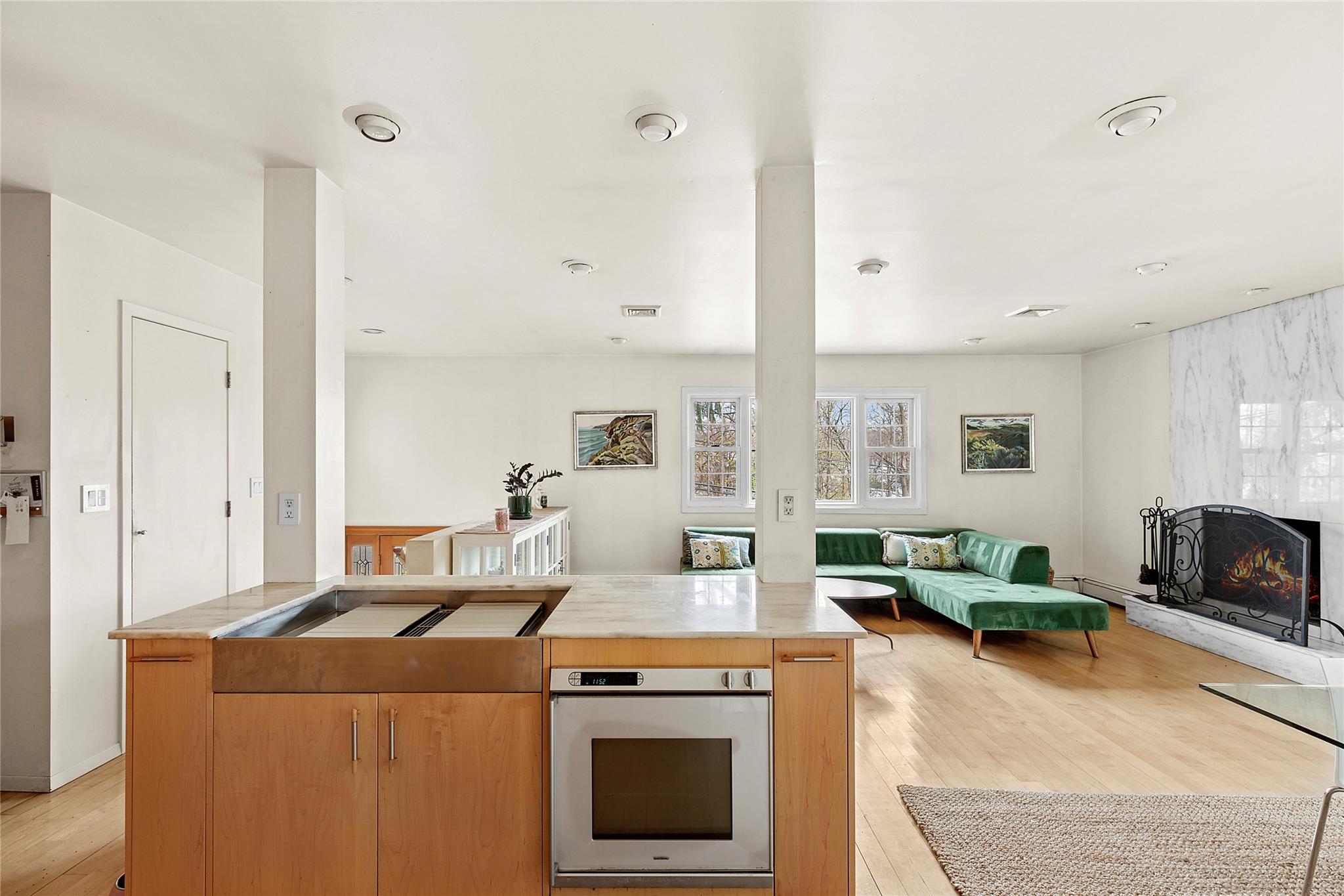 21 Albin Street, Glen Cove, New York image 5