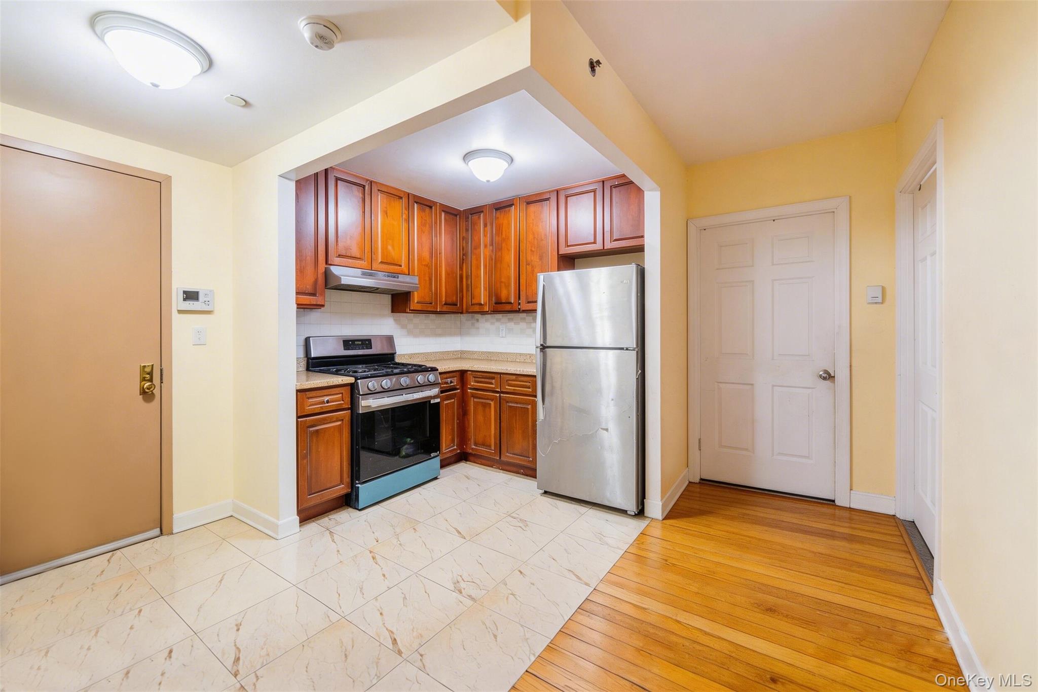 136-21 Latimer Place 6E