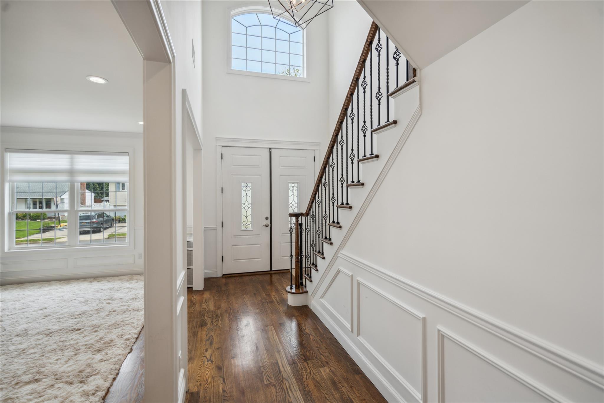88 Willets Drive, Syosset, New York image 3