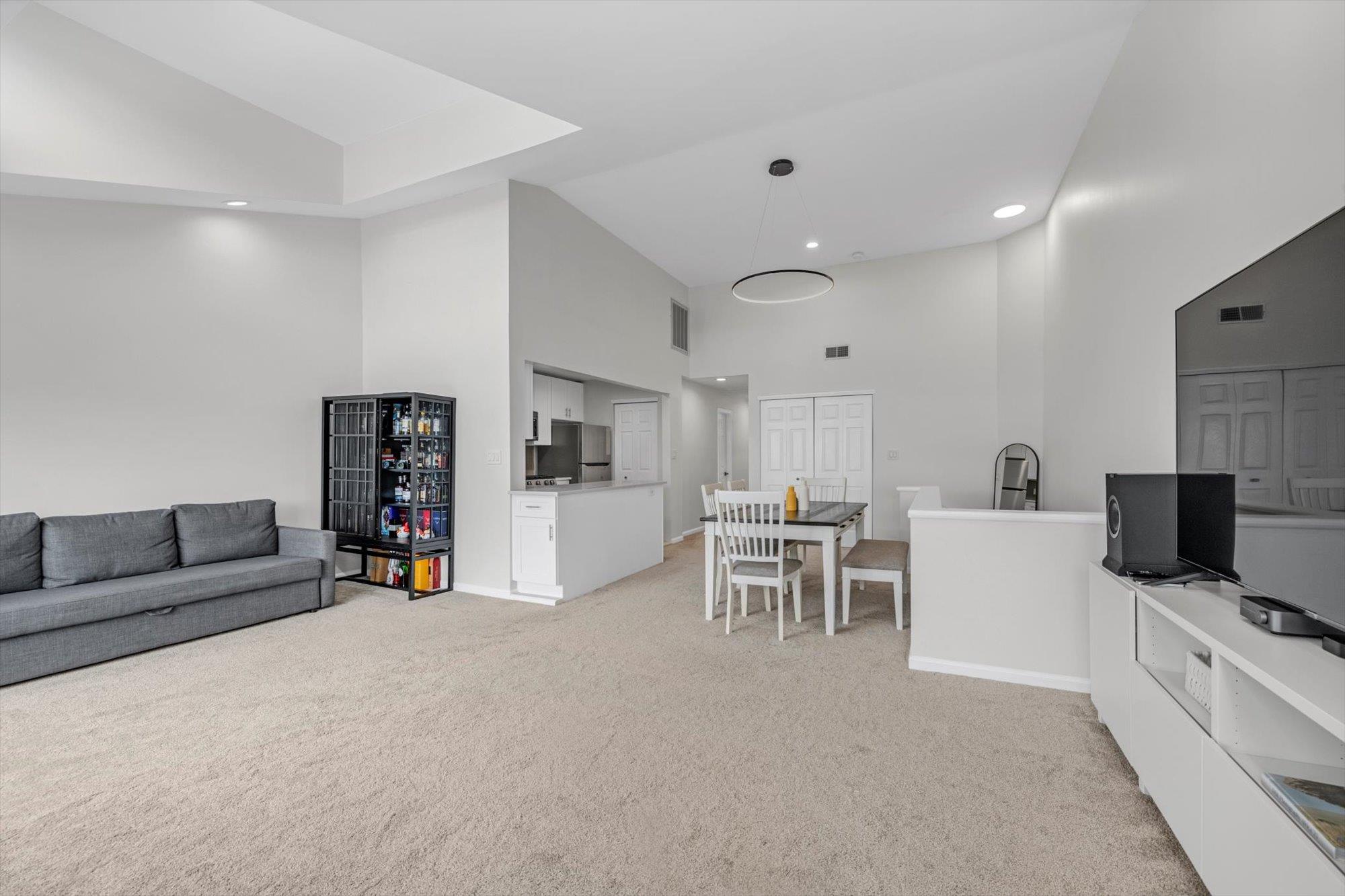 240-52B Oak Park Drive