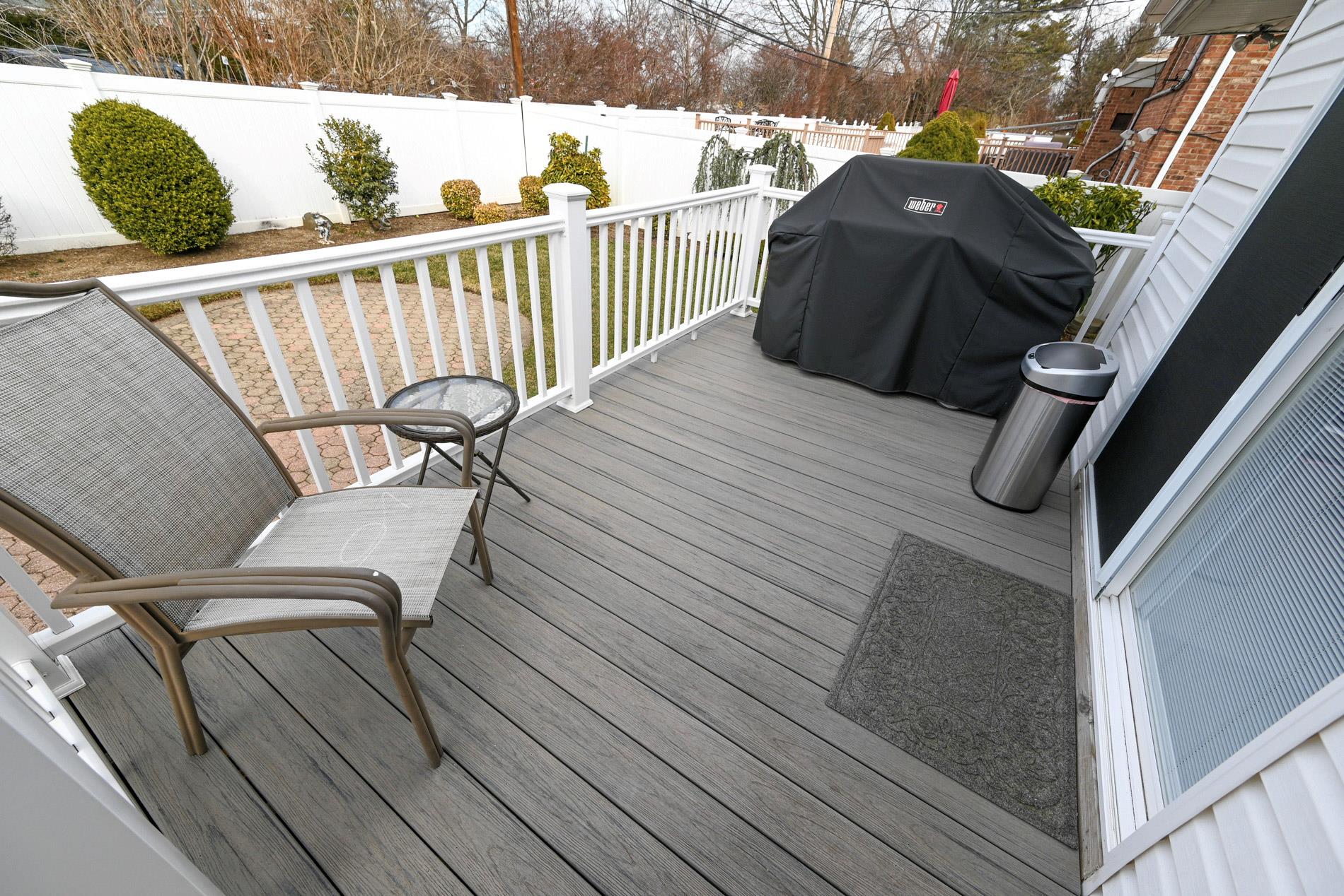 424 Garden Boulevard, Garden City South, New York image 13