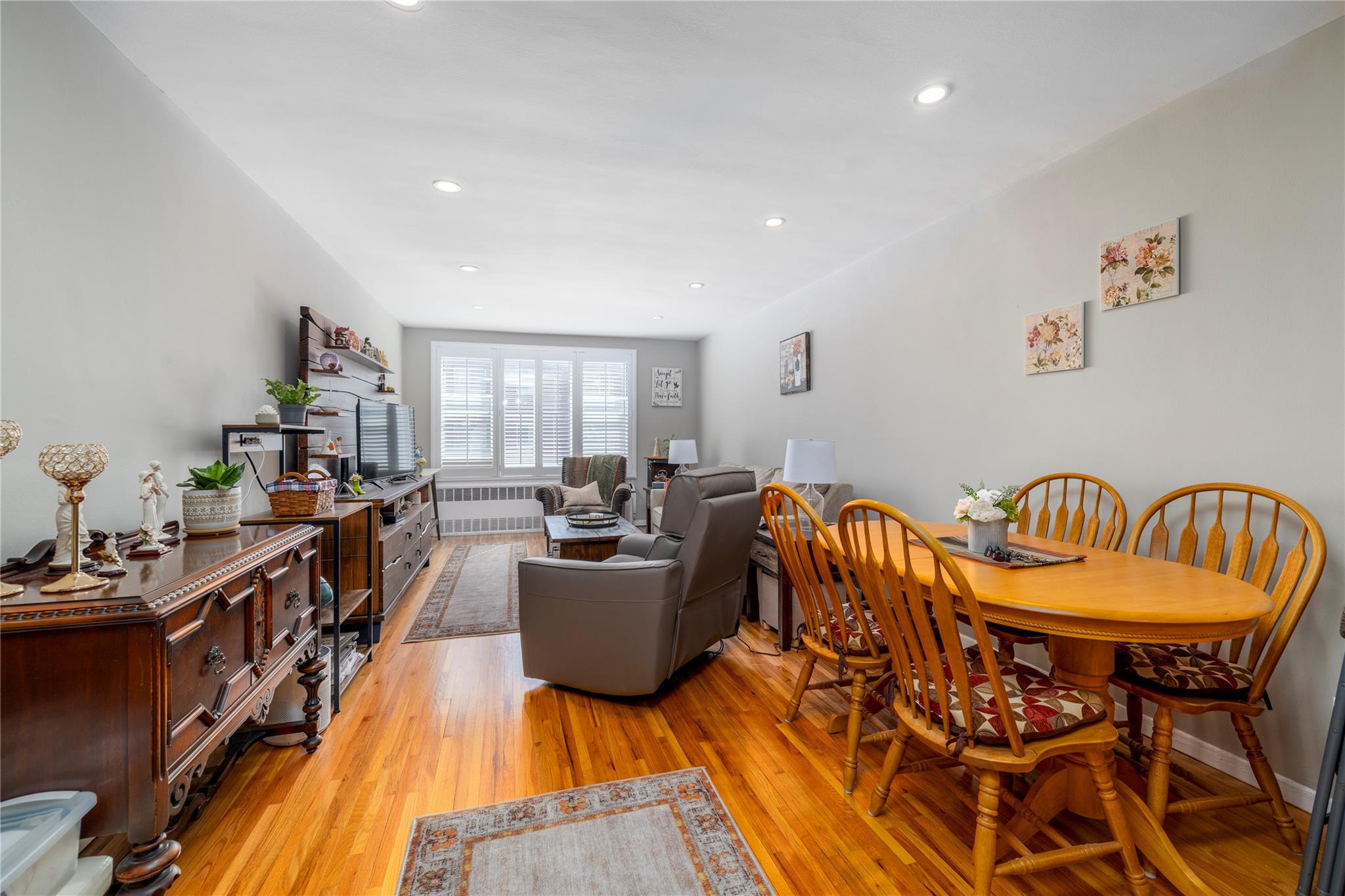55 Lenox Road #2S, Rockville Centre, New York image 2