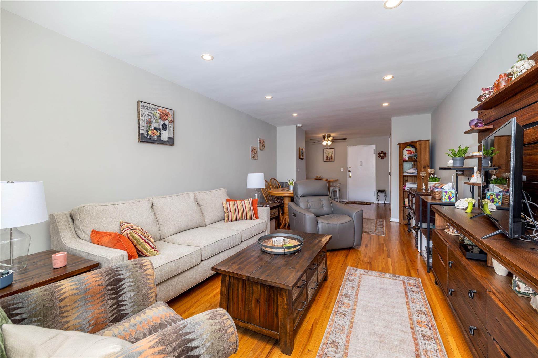 55 Lenox Road #2S, Rockville Centre, New York image 4