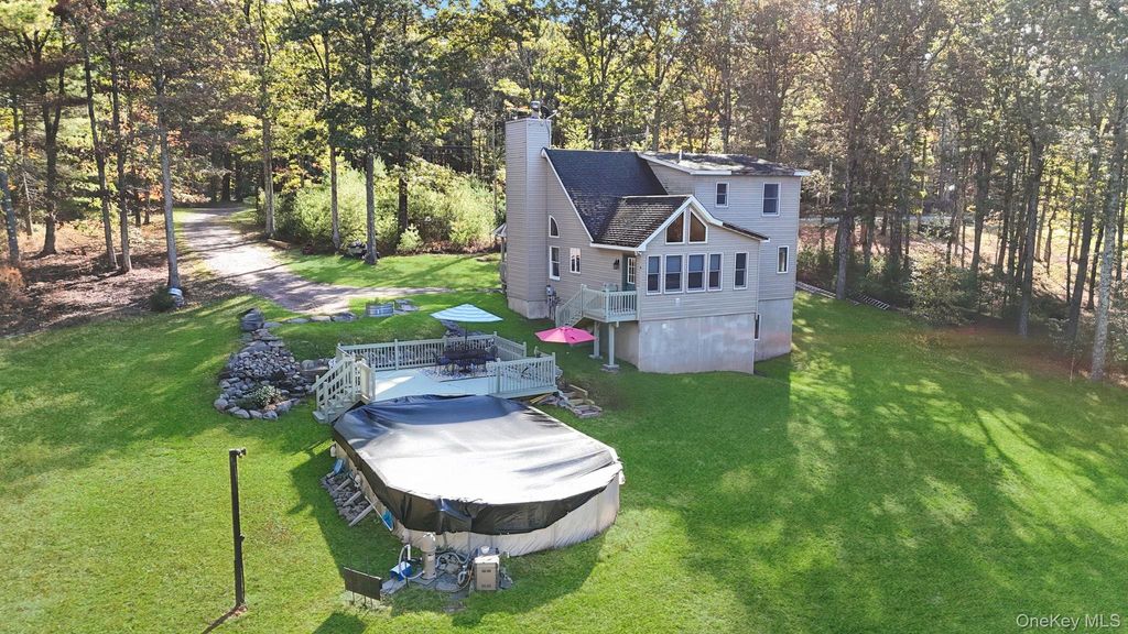 Photo of 55 Ozeriany Road, Barryville, NY 12719 (MLS # 920945)