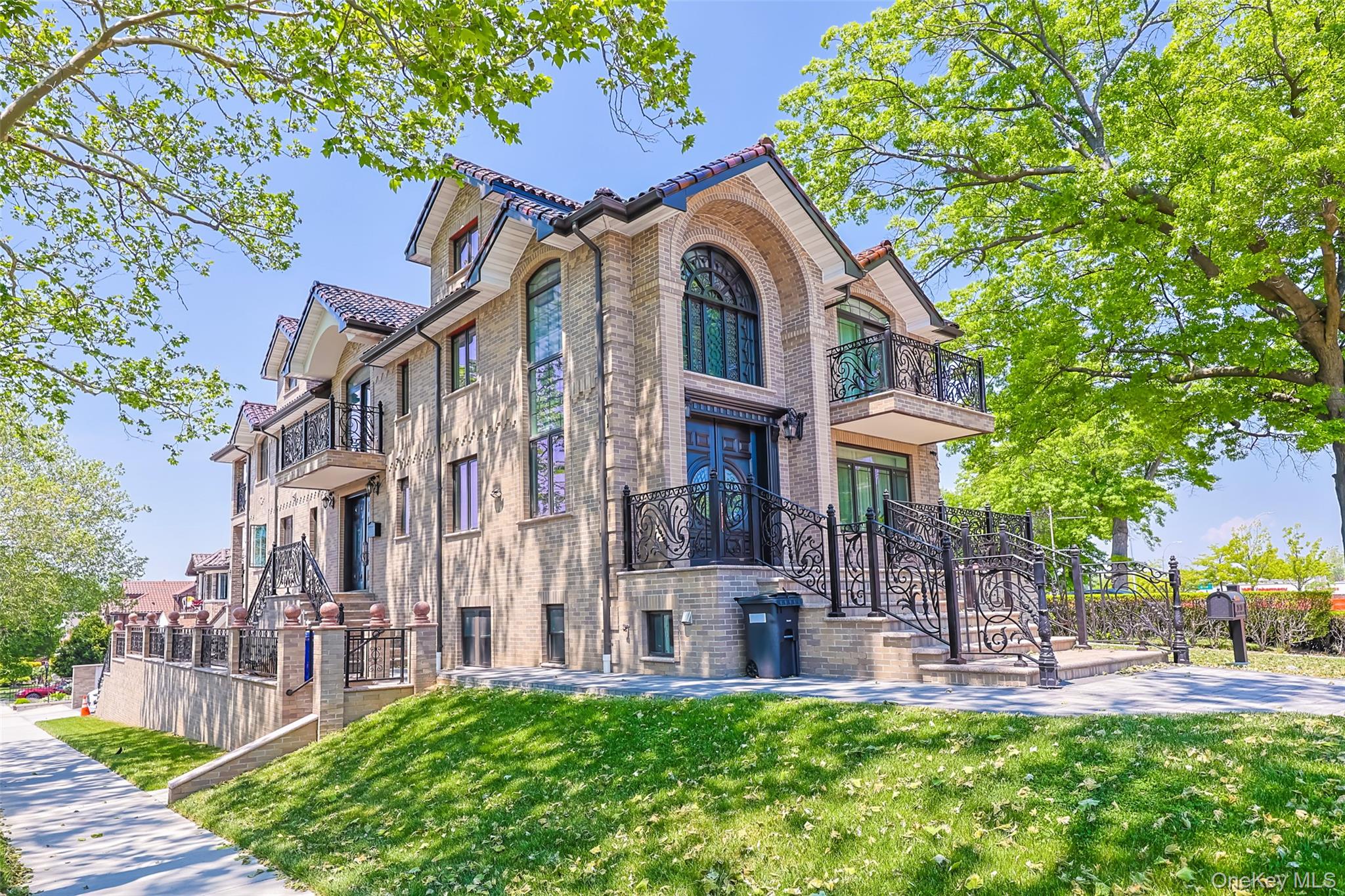 21-20 Francis Lewis Boulevard