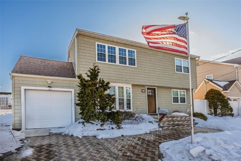 272 N Delaware Avenue Massapequa NY 11758