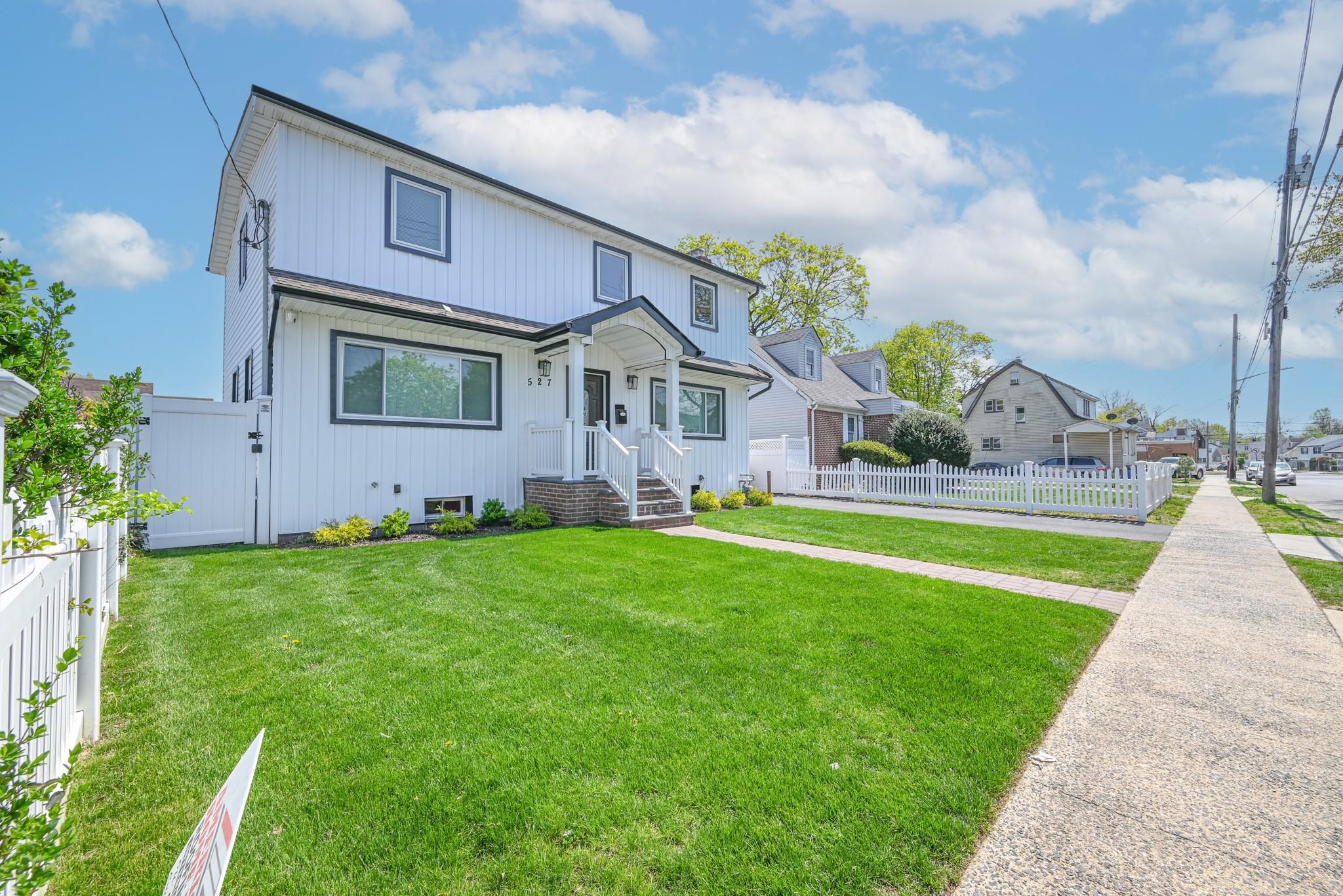 527 Hawthorne Avenue, Uniondale, New York image 21