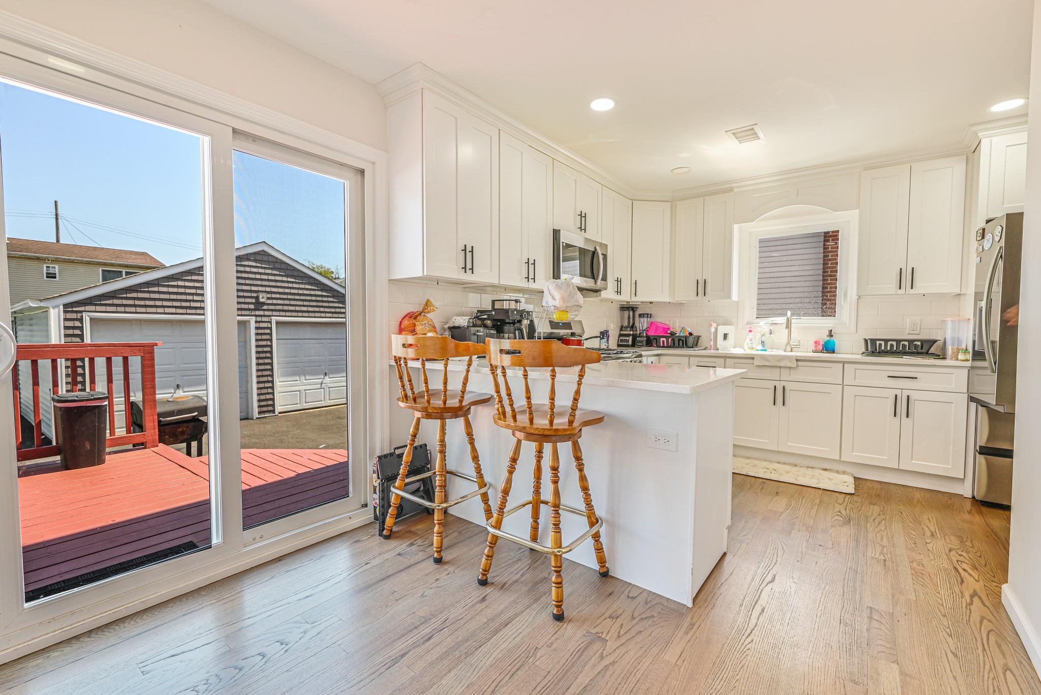 527 Hawthorne Avenue, Uniondale, New York image 4