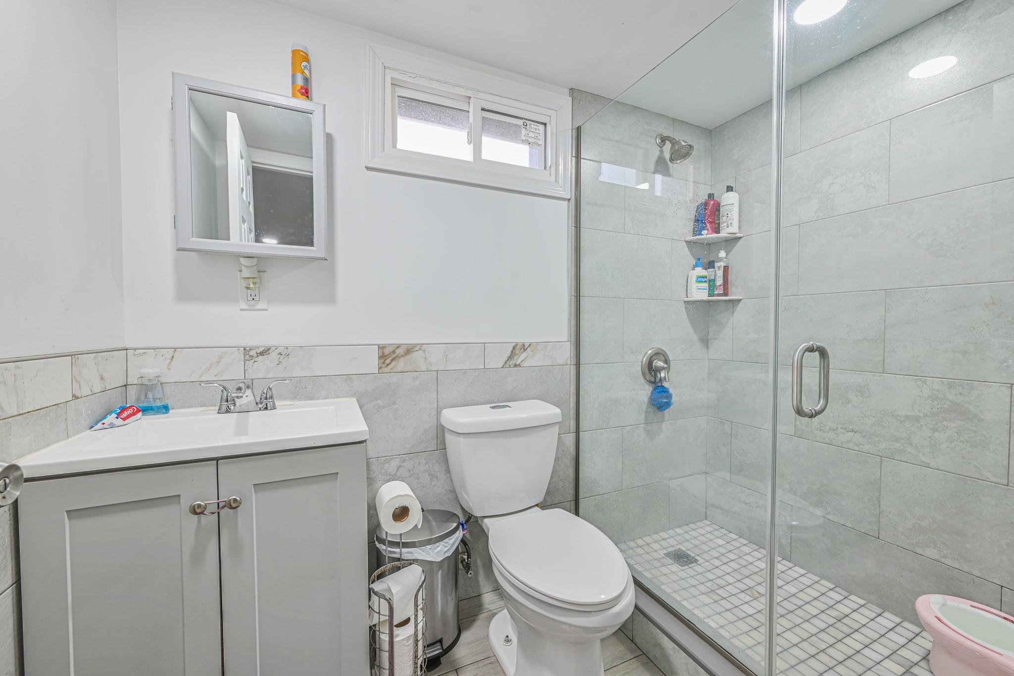 527 Hawthorne Avenue, Uniondale, New York image 16