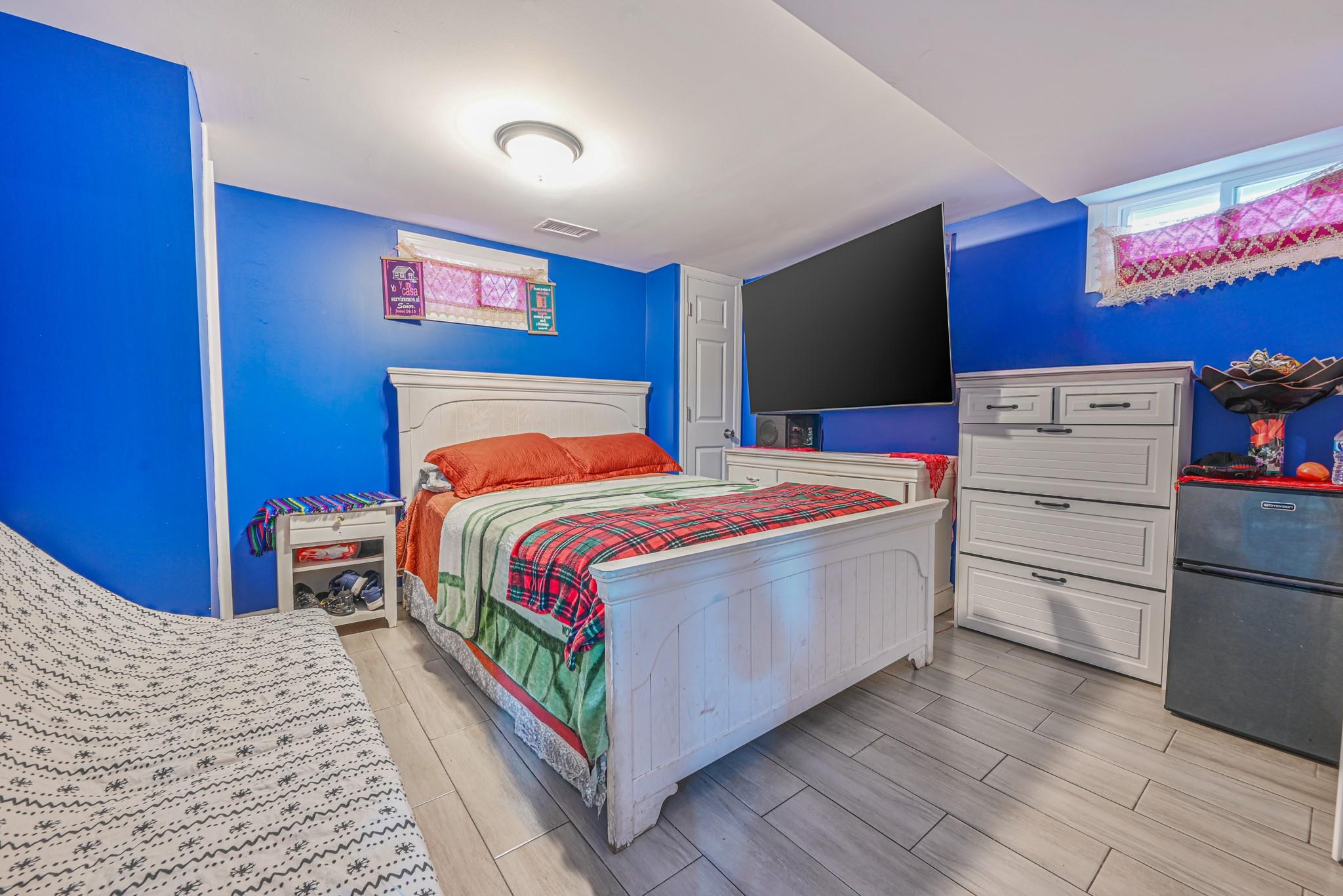 527 Hawthorne Avenue, Uniondale, New York image 19