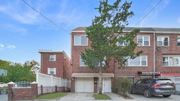 263 QUINCY AVE, BRONX, NY 10465 - Image 61ee113cb3ee3d2e0387bfb4c7e85bf8/3376898472