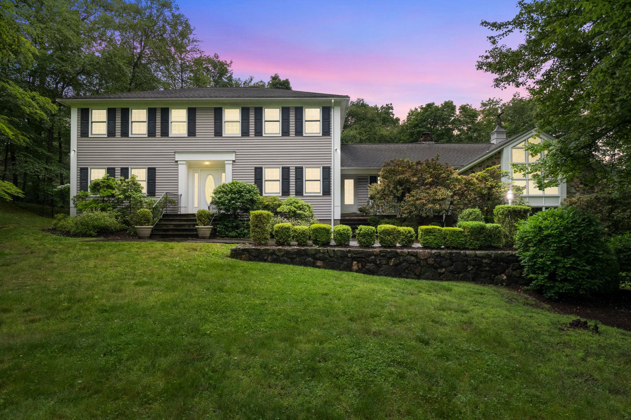 Property for Sale at Gilman Lane, Cortlandt Manor, New York - Bedrooms: 4 
Bathrooms: 3 
Rooms: 9  - $975,000