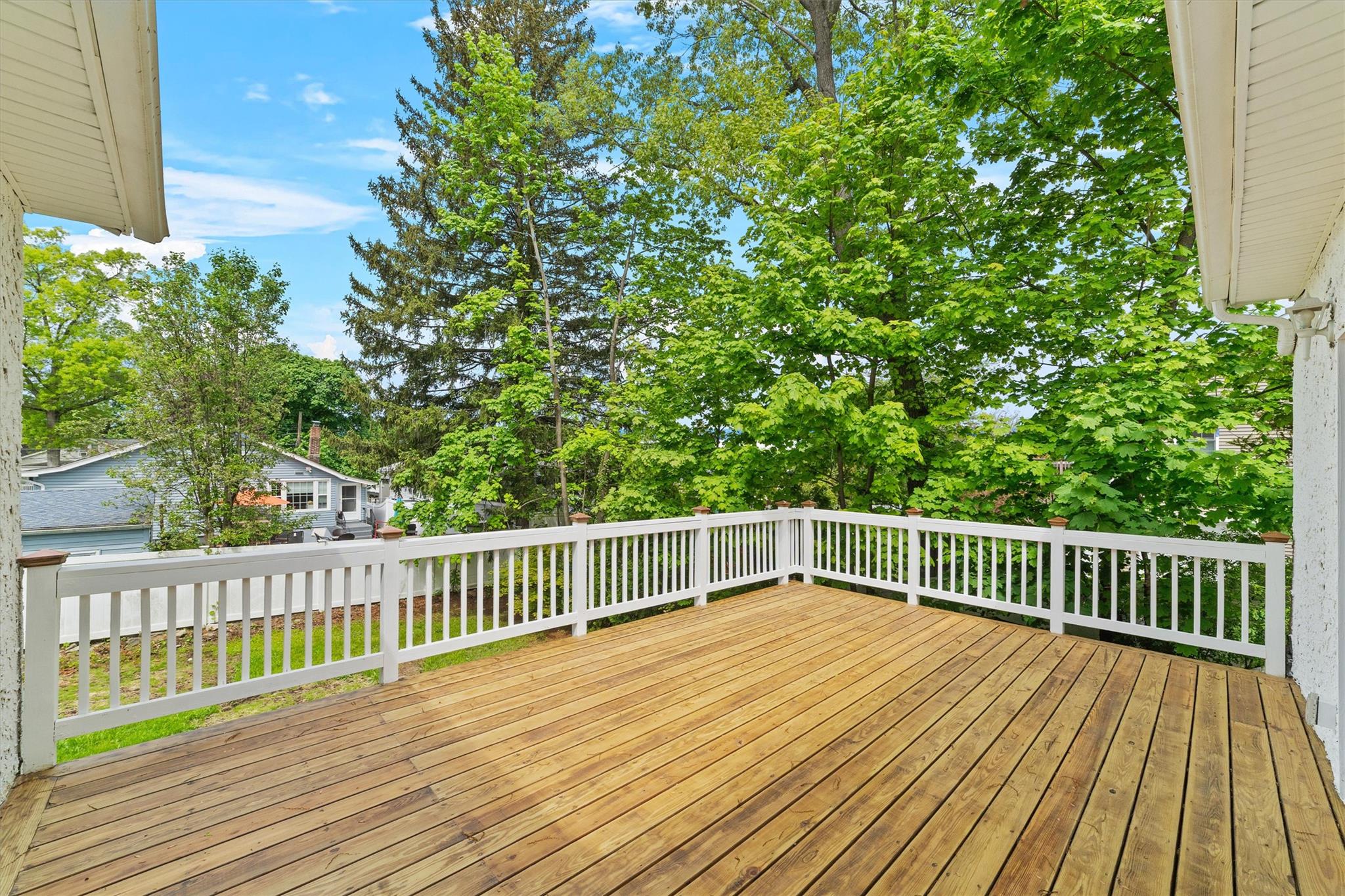 16 S Lawrence Avenue, Elmsford, New York image 21