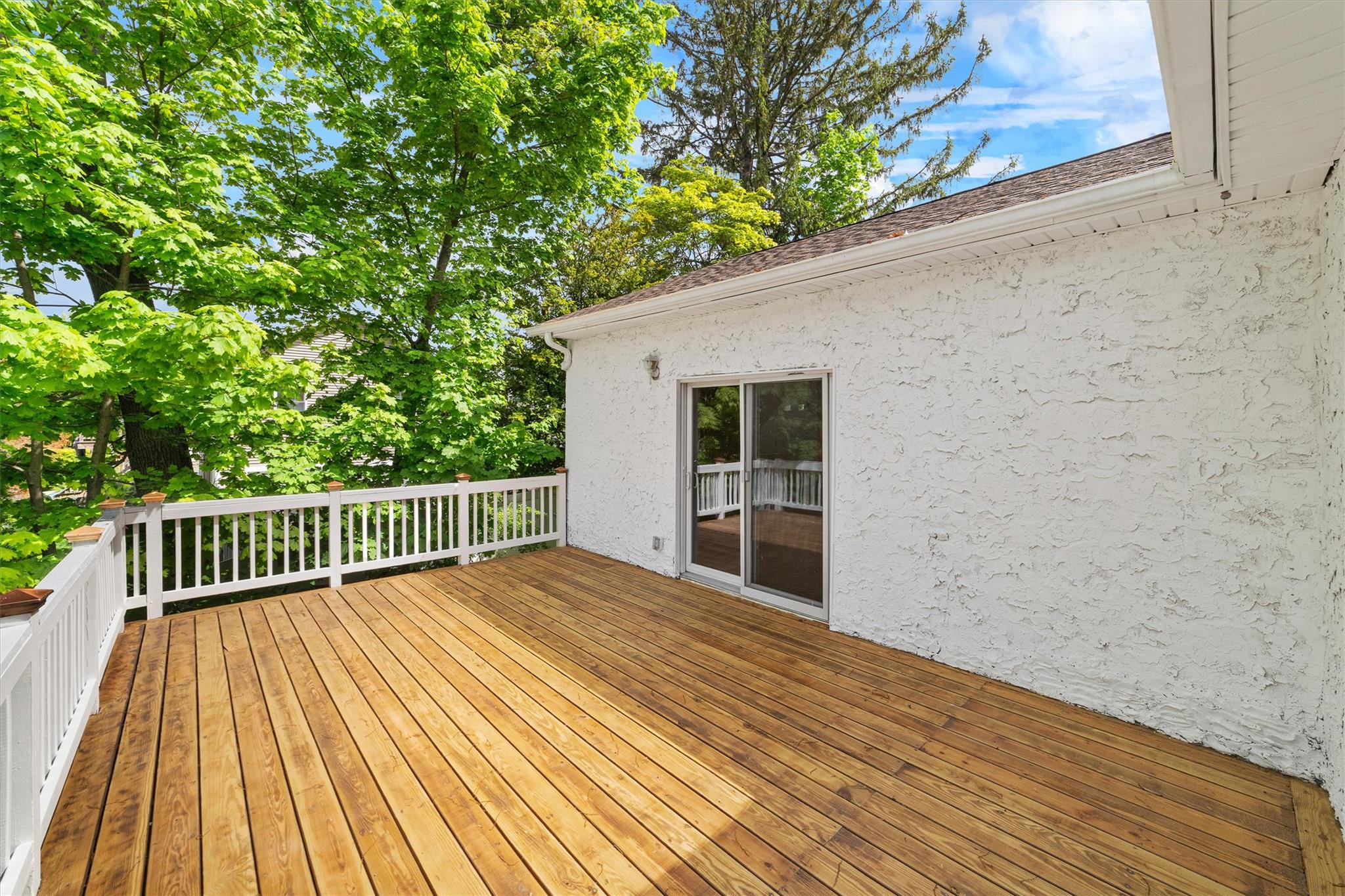 16 S Lawrence Avenue, Elmsford, New York image 24