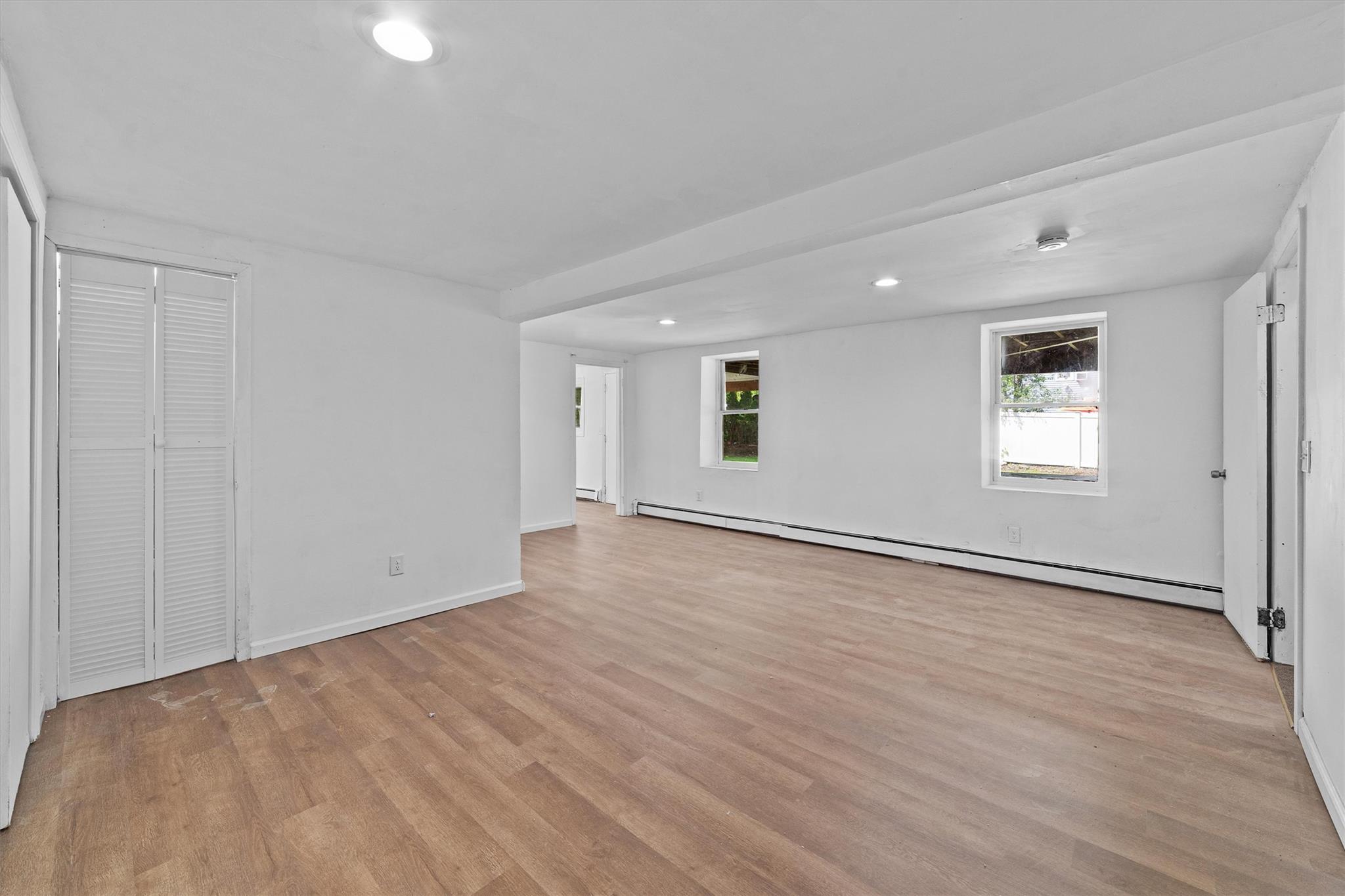 16 S Lawrence Avenue, Elmsford, New York image 15