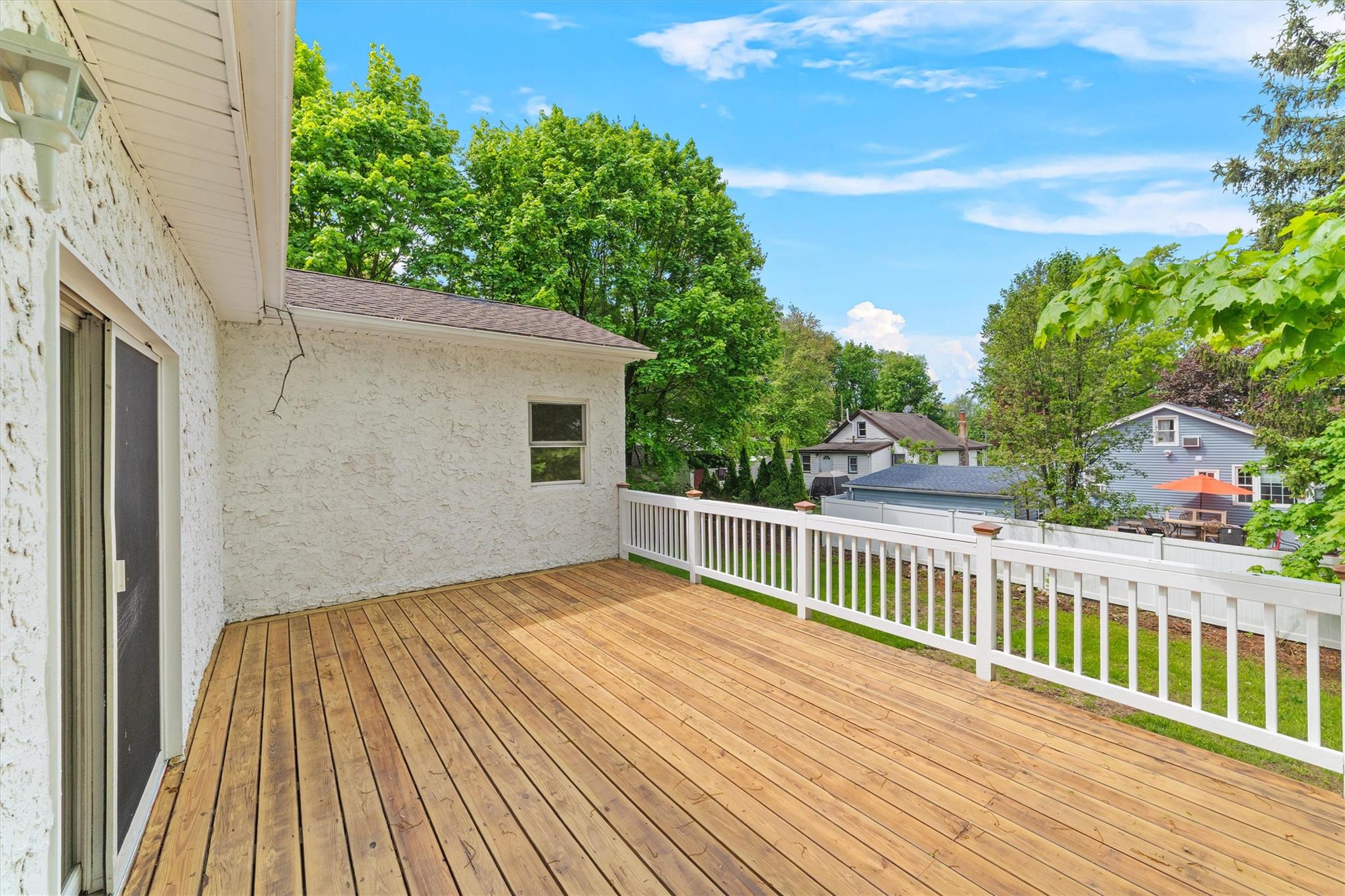 16 S Lawrence Avenue, Elmsford, New York image 22