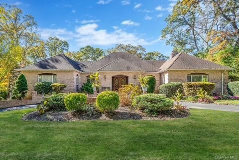 Photo of 26 Sleepy Hollow Lane, Dix Hills, NY 11746 (MLS # 927344) Photo of 26 Sleepy Hollow Lane, Dix Hills, NY 11746 (MLS # 927344)