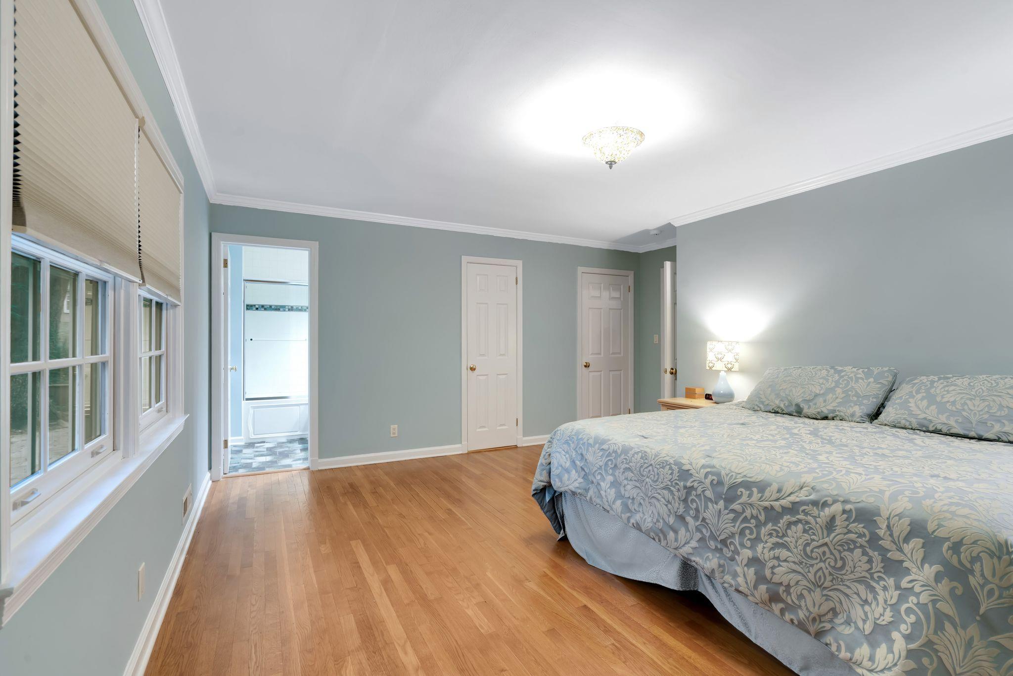 8 Richmond Lane, New Rochelle, New York image 10